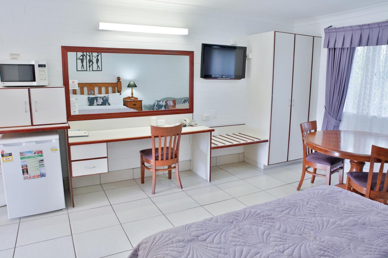 Central Park Motel Rockhampton Bagian luar foto