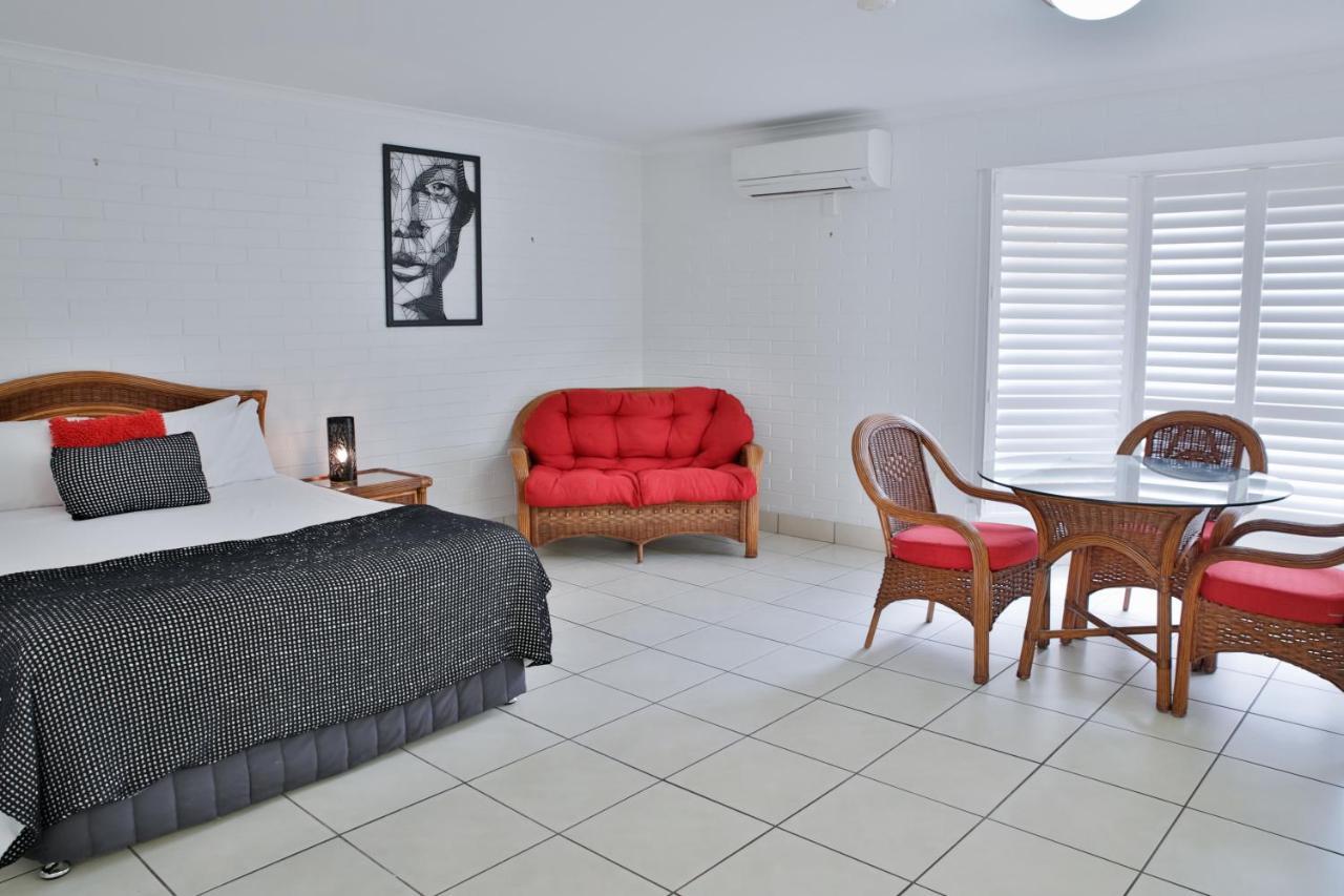Central Park Motel Rockhampton Bagian luar foto