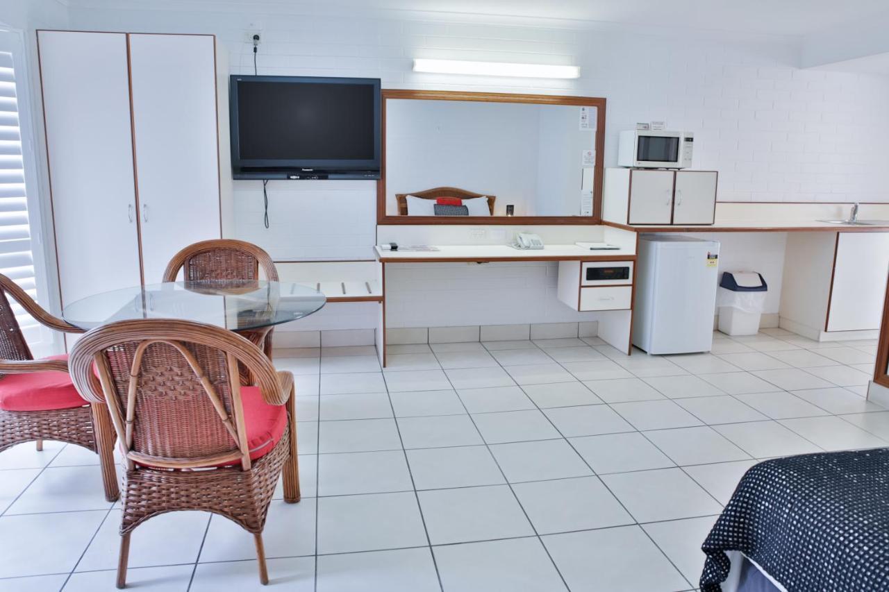 Central Park Motel Rockhampton Bagian luar foto