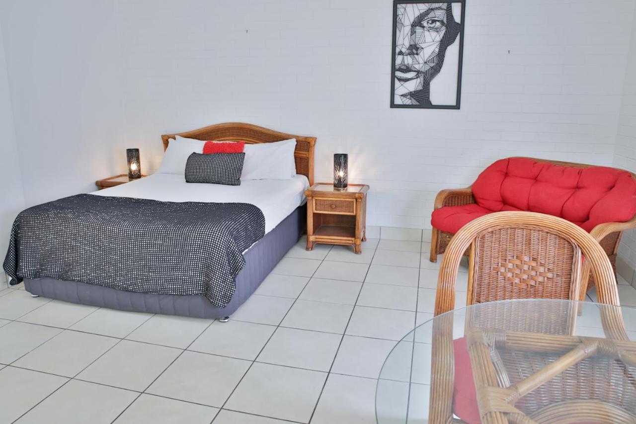 Central Park Motel Rockhampton Bagian luar foto