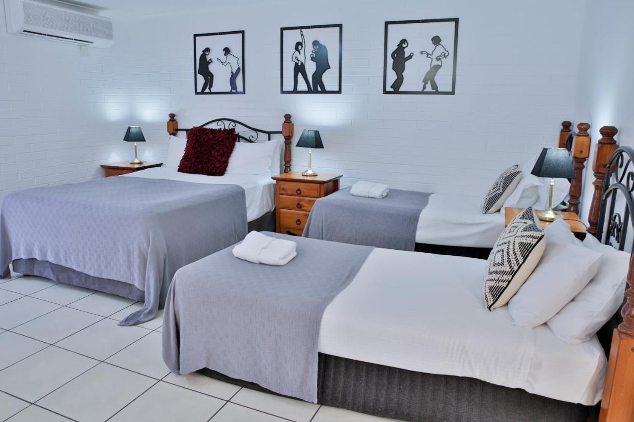 Central Park Motel Rockhampton Bagian luar foto