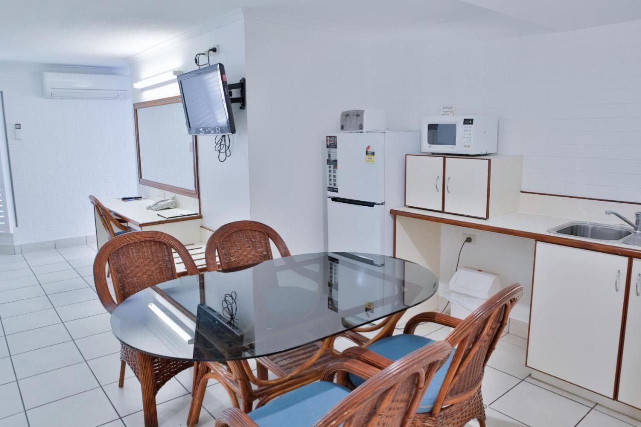 Central Park Motel Rockhampton Bagian luar foto