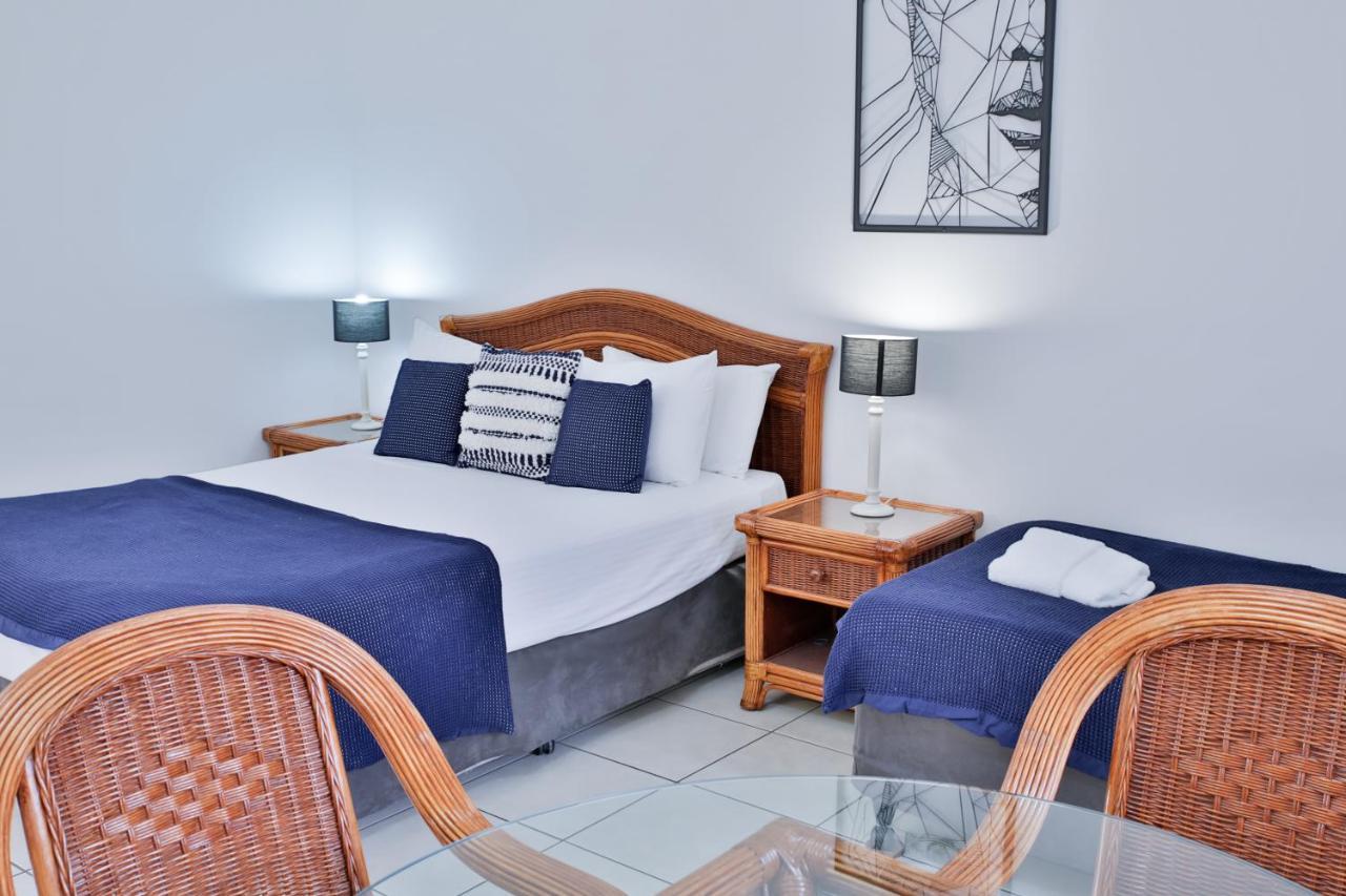 Central Park Motel Rockhampton Bagian luar foto