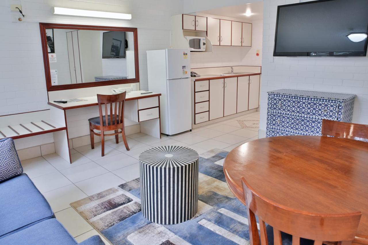 Central Park Motel Rockhampton Bagian luar foto