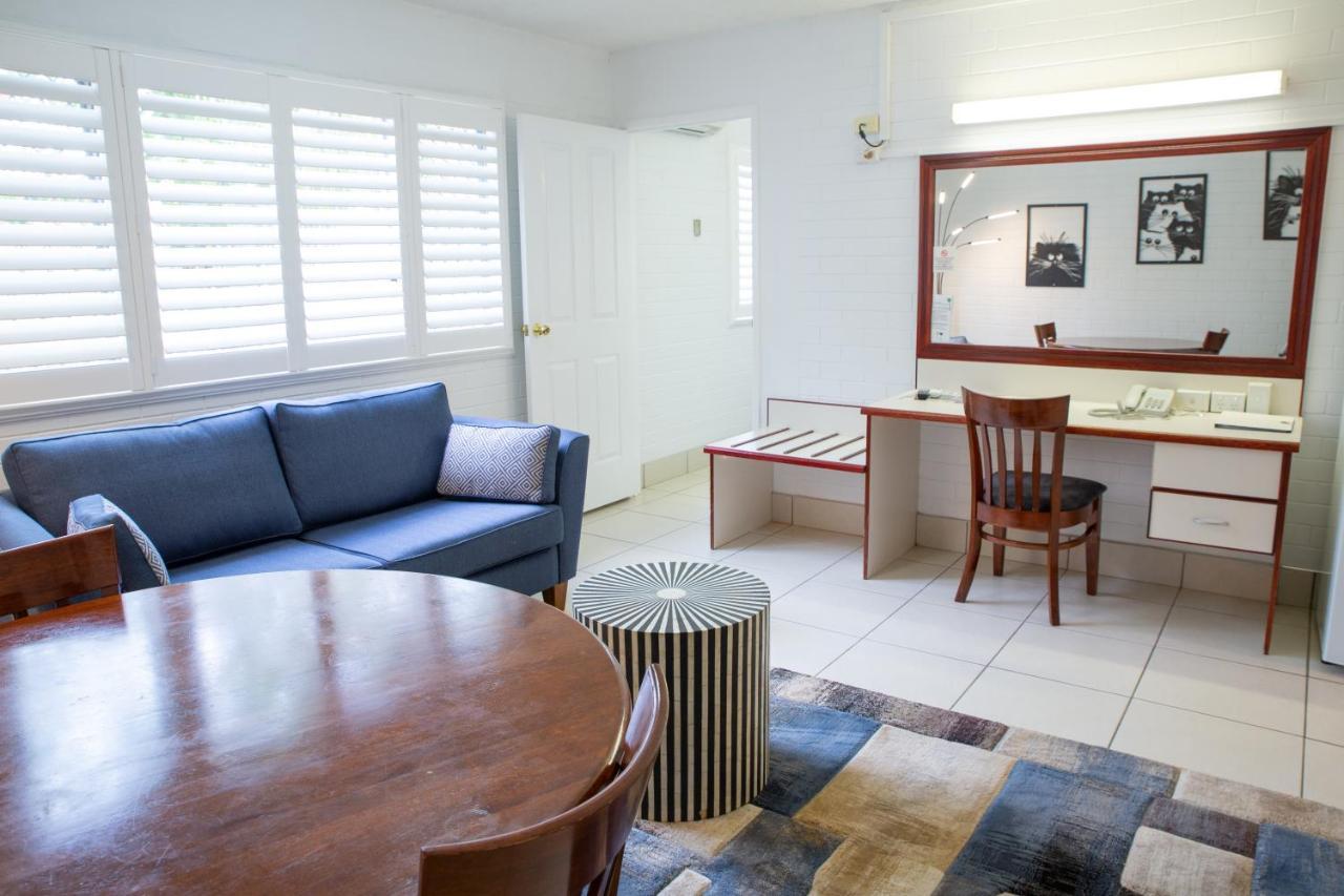 Central Park Motel Rockhampton Bagian luar foto