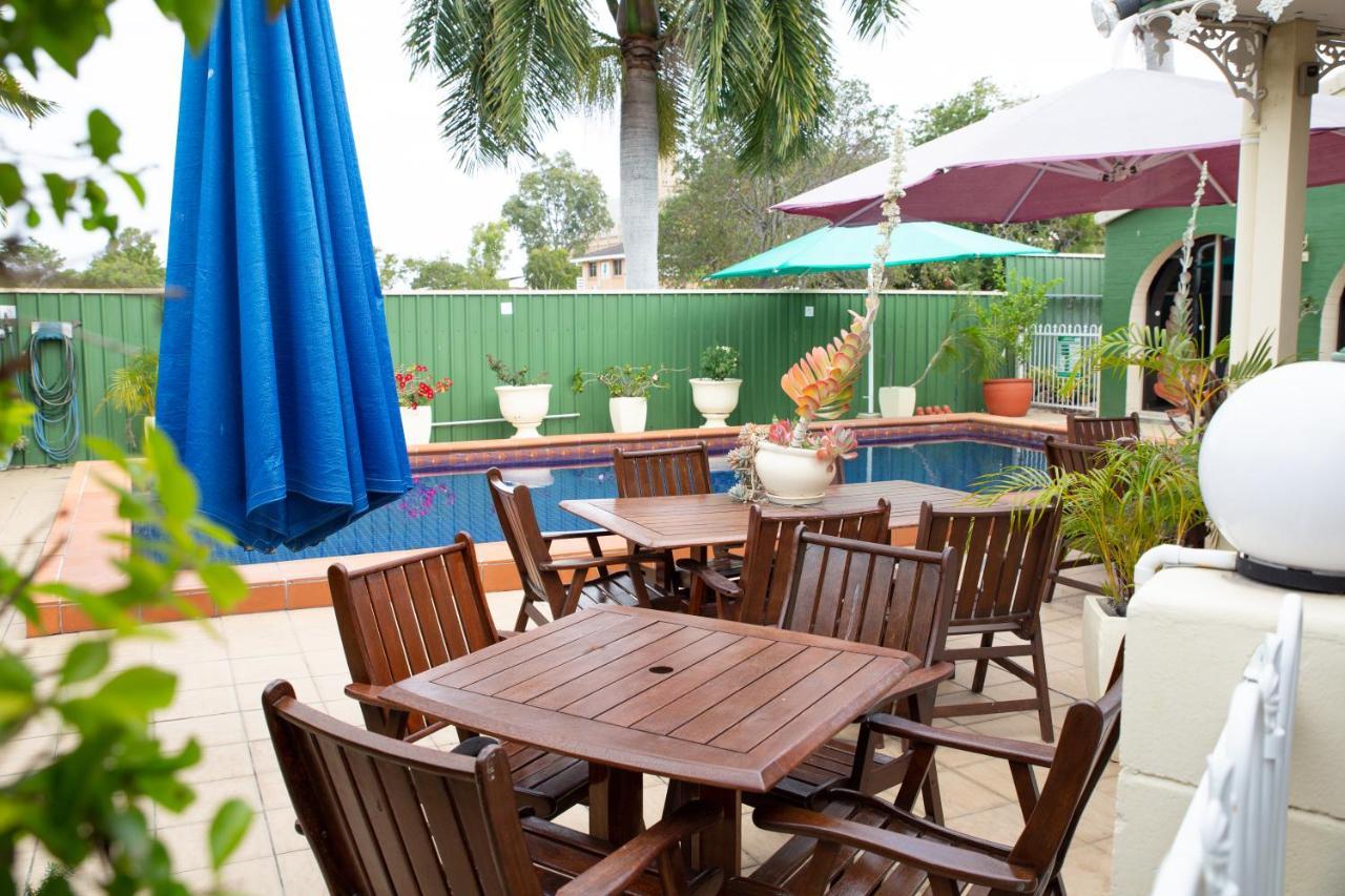 Central Park Motel Rockhampton Bagian luar foto