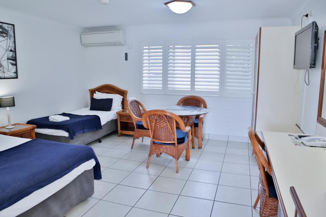 Central Park Motel Rockhampton Bagian luar foto